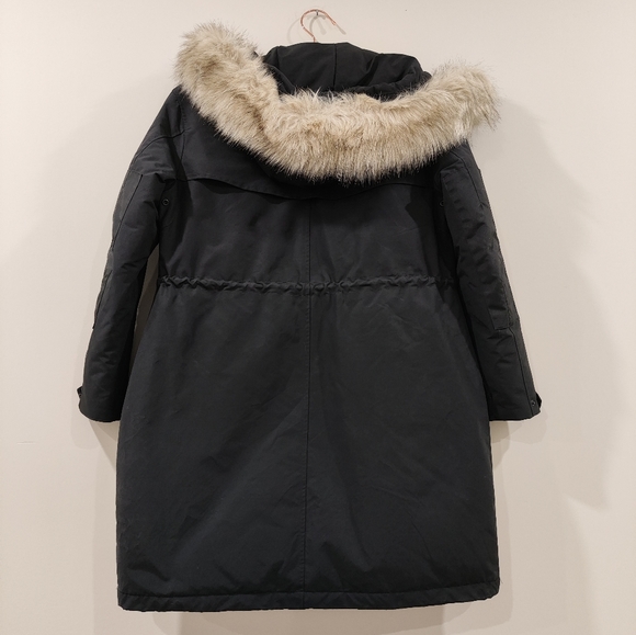 Zara the outstanding down parka - Picture 2 of 9